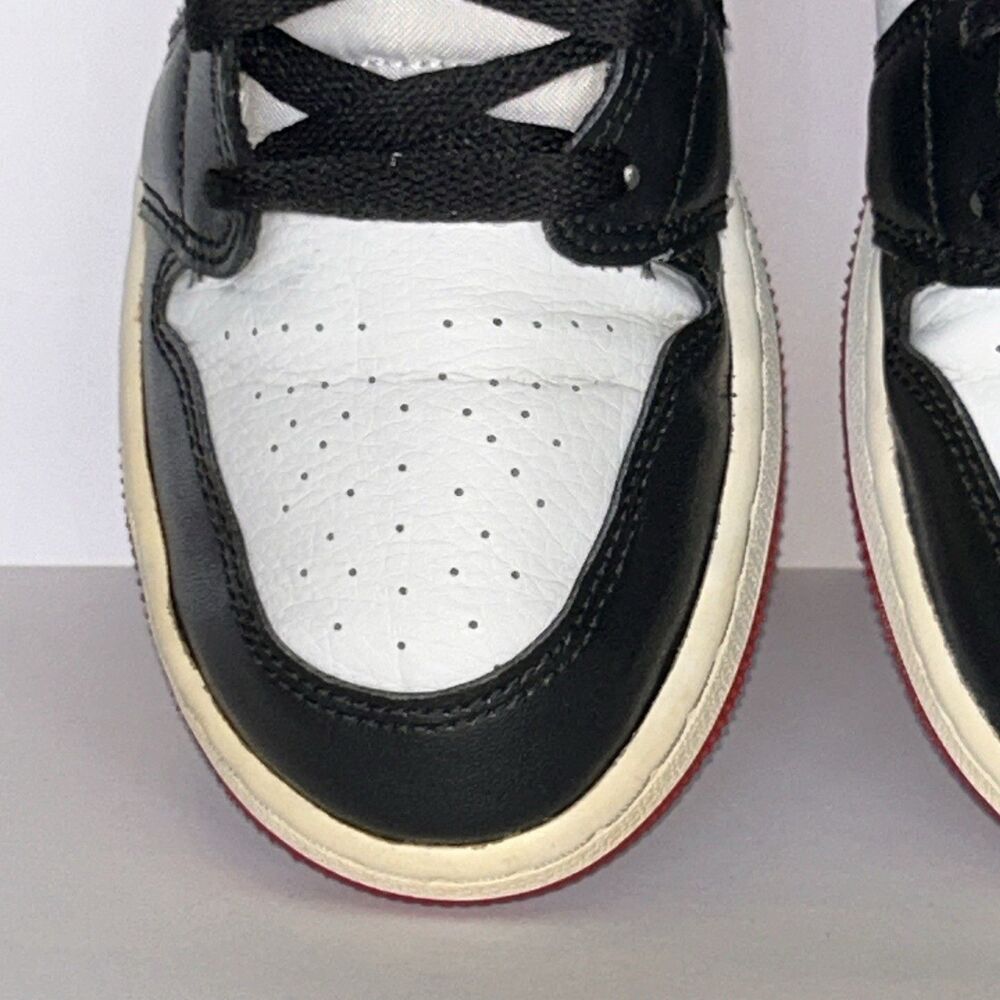 Nike Air Jordan 1 Mid Gym 5Y Big Kid White Black Red - Picture 11 of 16